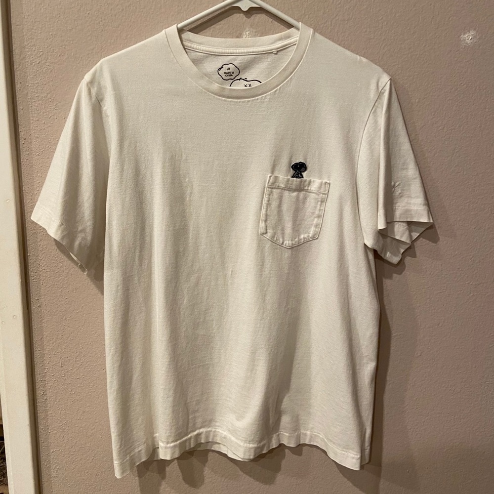 Uniqlo kaws snoopy tee